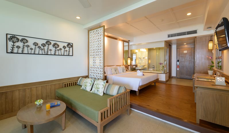 Katathani Phuket Beach Resort-Thani Wing Junior Suite Oceanfront 2_6737
